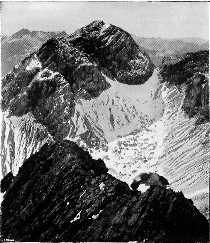 Der Große Krottenkopf von der Marchspitze aus (Lichtbild von F.v.Cube) Der Große Krottenkopf von der Marchspitze (Lichtbild von F.v.Cube)