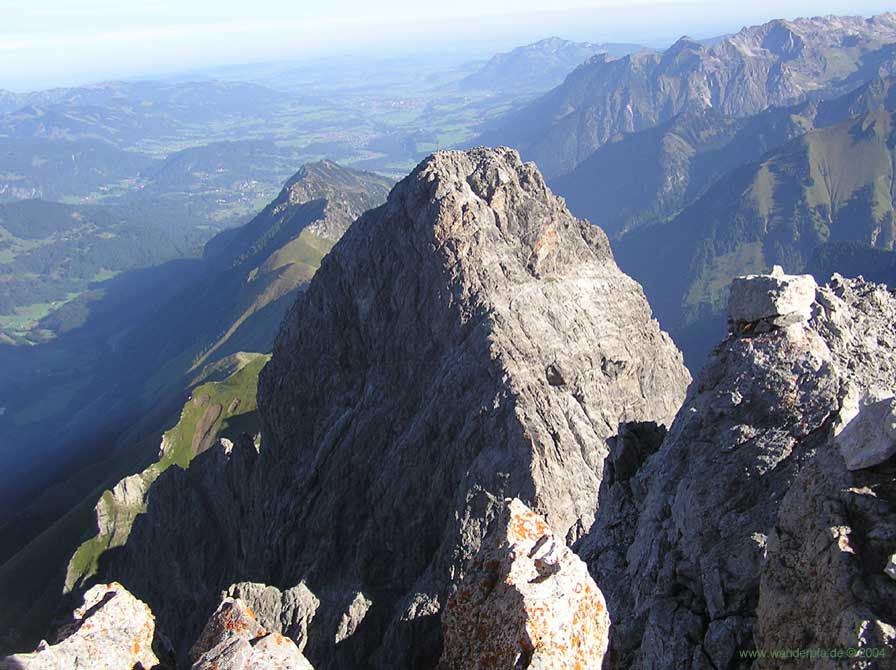 Gipfelaufbau der Trettachspitze (Westwand) von der Mädelegabel aus © wanderpfa.de Gipfelaufbau der Trettachspitze (Westwand) von der Mädelegabel aus © wanderpfa.de